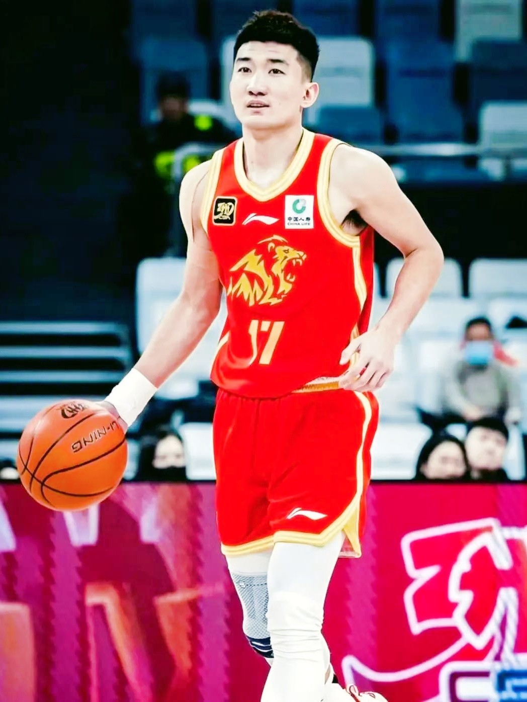 优德平台 -冲刺阶段瓦伦西亚备战CBA常规赛，防线松动细节曝光，目标明确，更衣室氛围转暖的简单介绍