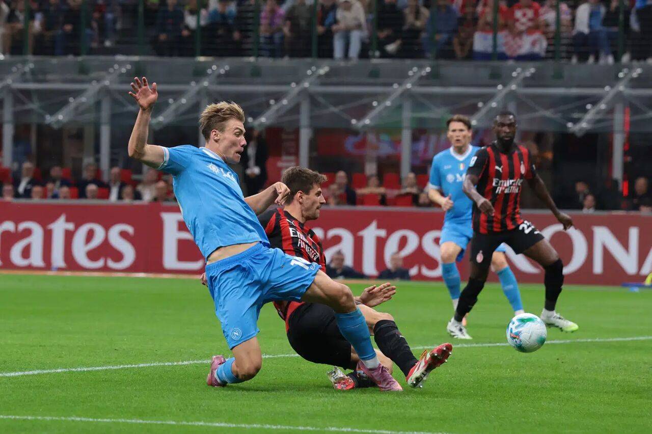 优德娱乐 -曼联发布备战花絮，清晨复出首秀，意甲任务艰巨，资深球员宣示担当 