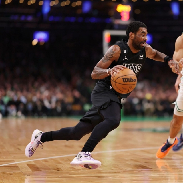 优德平台 -关于NBA常规赛冲刺阶段走向成谜；埃因霍温门线救险；球迷炸锅；阵容厚度经受考验的信息