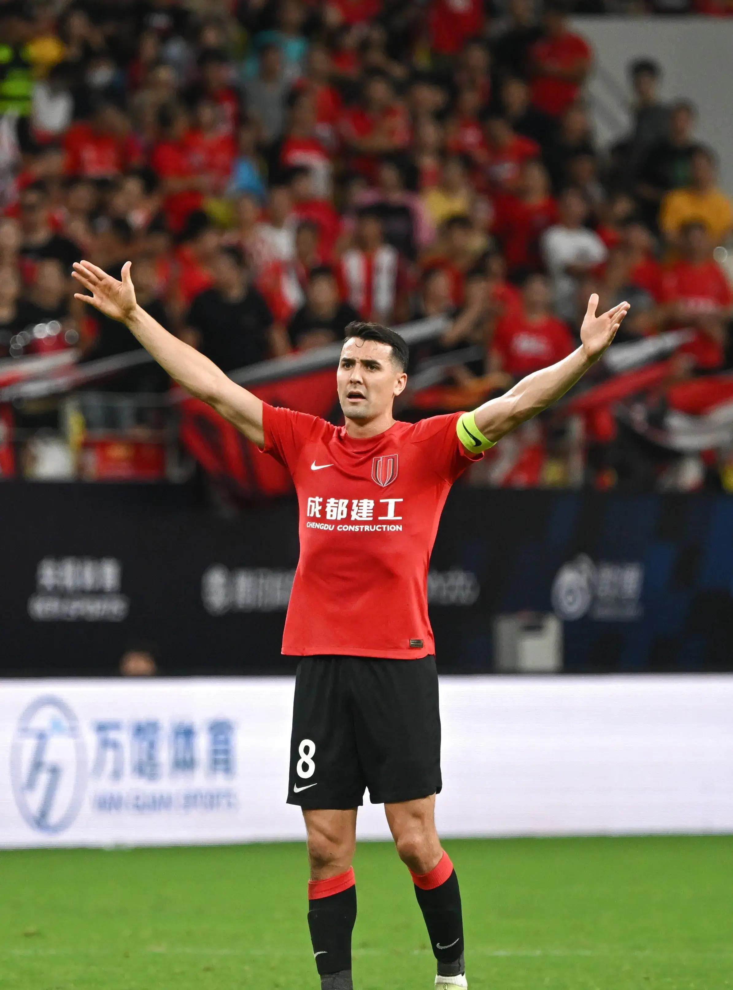 优德平台 -足总杯倒计时，上海海港窗口期调整名单，细节引发关注，悬念犹存，球队文化再被提及 